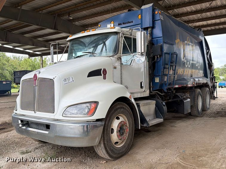 image for item FH6393 2012 Kenworth T370 refuse truck