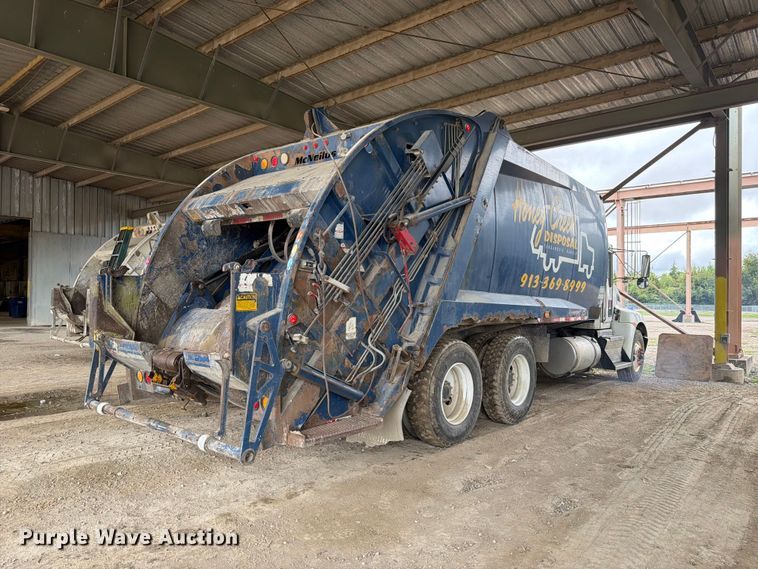 image for item FH6393 2012 Kenworth T370 refuse truck