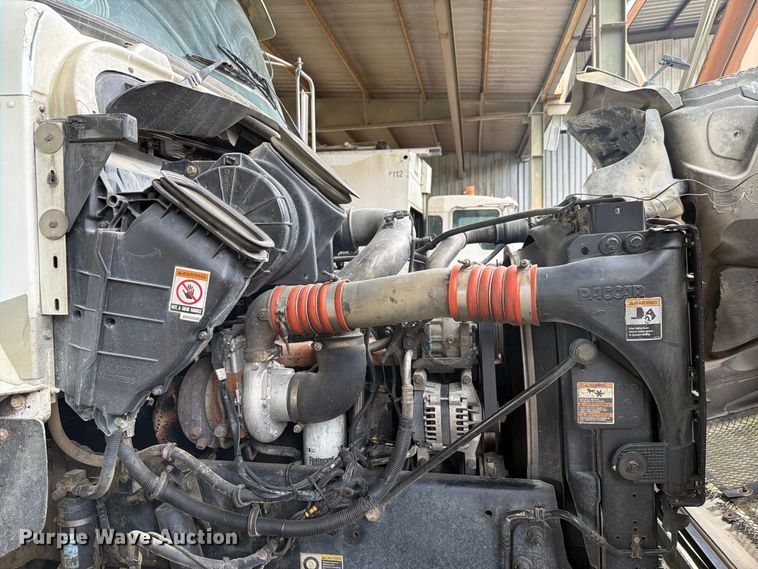 image for item FH6393 2012 Kenworth T370 refuse truck