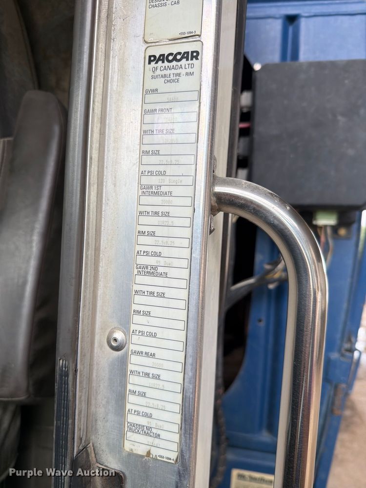 image for item FH6393 2012 Kenworth T370 refuse truck