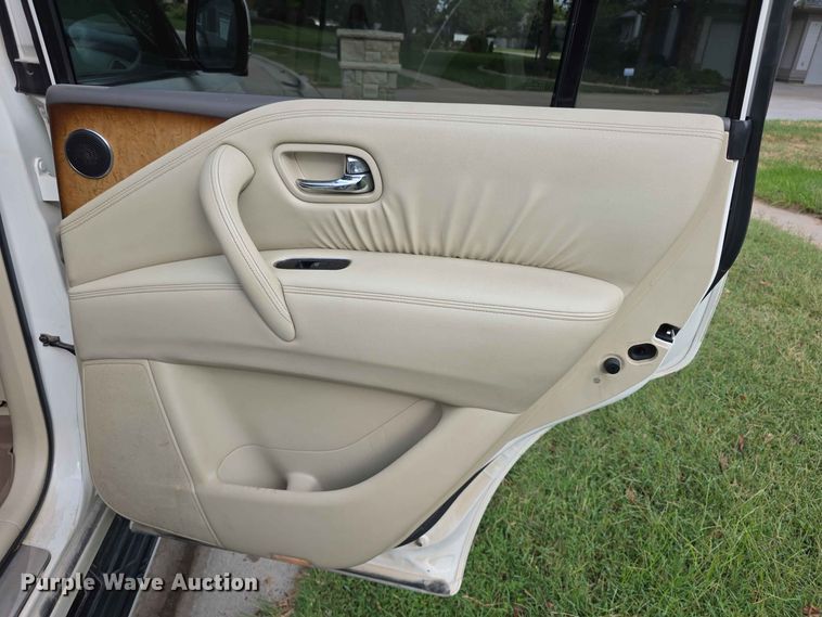 image for item FH6441 2011 Infiniti QX56 SUV