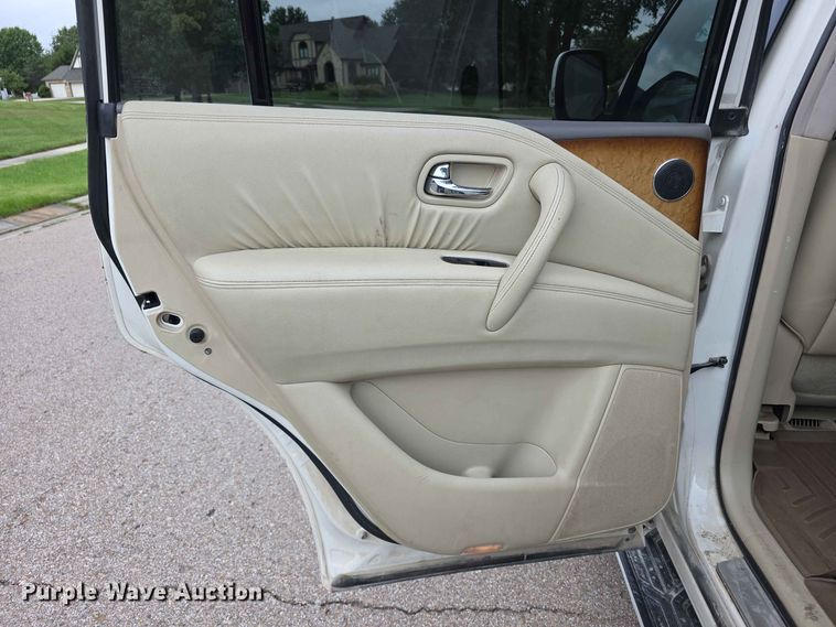 image for item FH6441 2011 Infiniti QX56 SUV