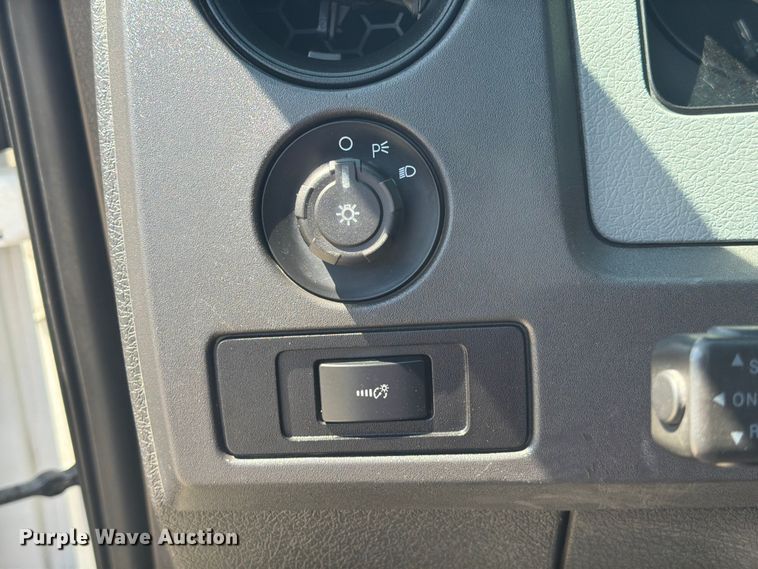 image for item FI0350 2011 Ford F150 pickup truck
