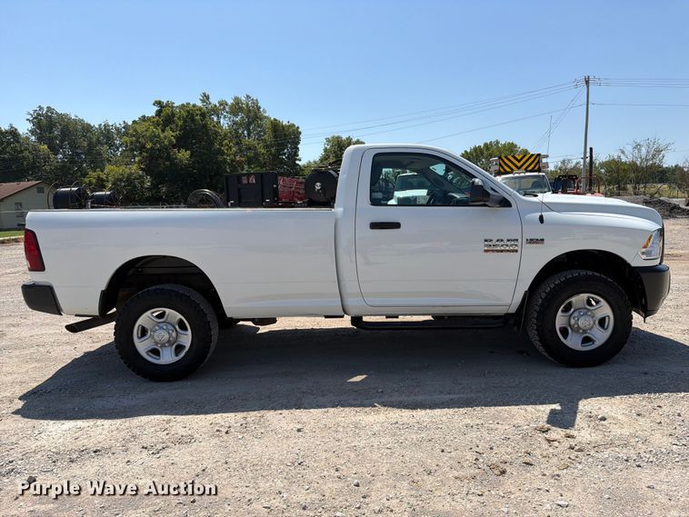 image for item FI0351 2015 RAM 2500 pickup truck