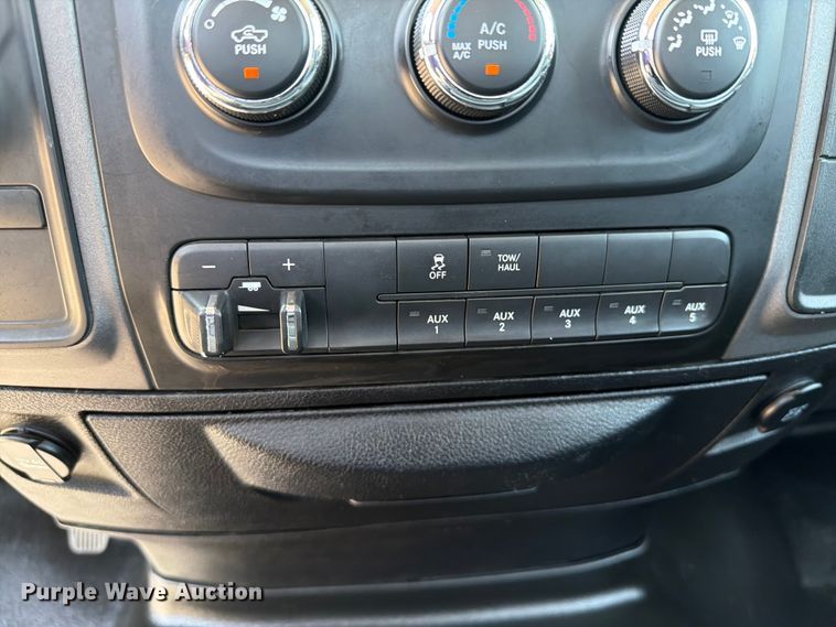 image for item FI0351 2015 RAM 2500 pickup truck