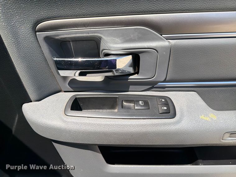 image for item FI0351 2015 RAM 2500 pickup truck