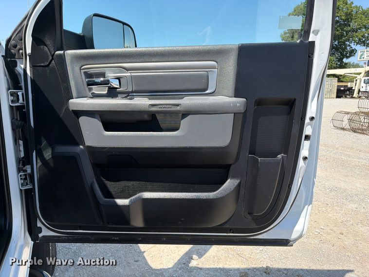 image for item FI0351 2015 RAM 2500 pickup truck