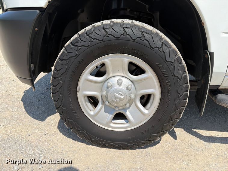 image for item FI0351 2015 RAM 2500 pickup truck