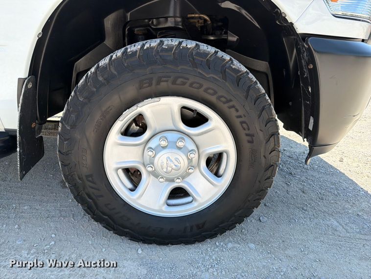 image for item FI0351 2015 RAM 2500 pickup truck