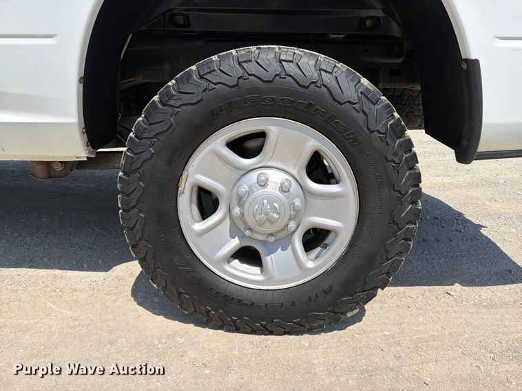 image for item FI0351 2015 RAM 2500 pickup truck