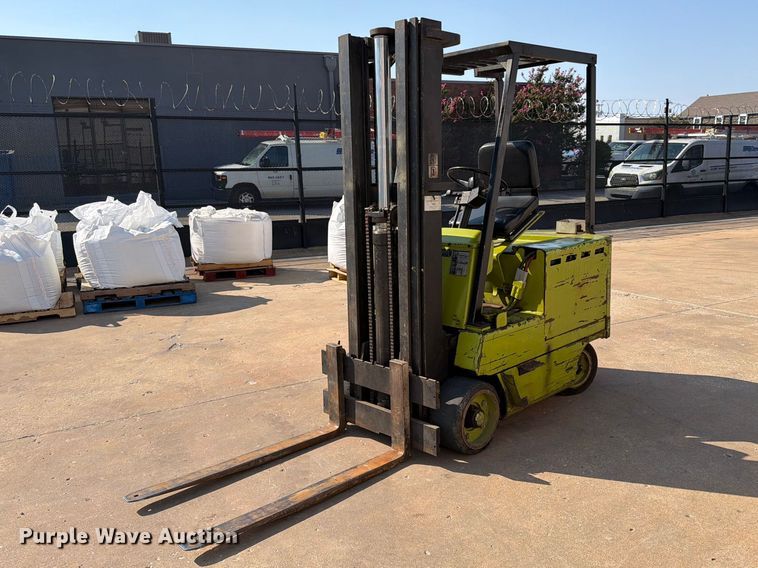 Clark EC 500 50 forklift