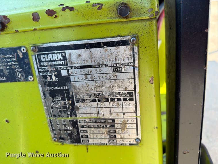 image for item FI0433 Clark EC 500 50 forklift