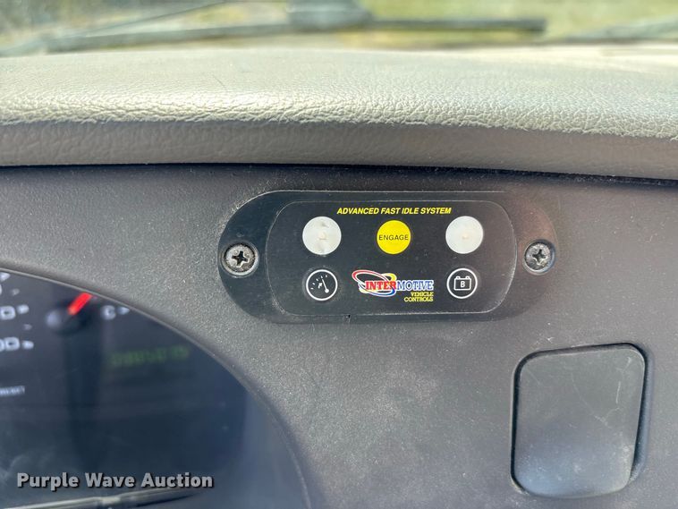 image for item FK2150 2005 Ford E450 shuttle bus