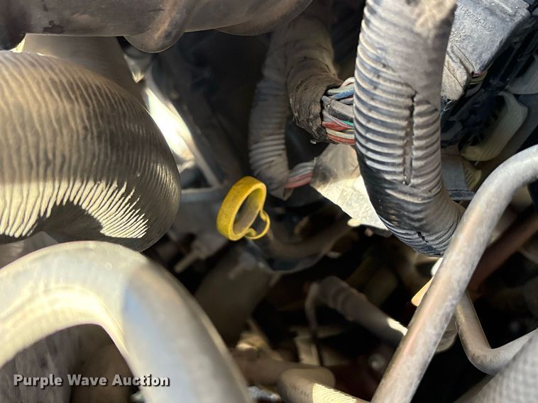 image for item FK2150 2005 Ford E450 shuttle bus
