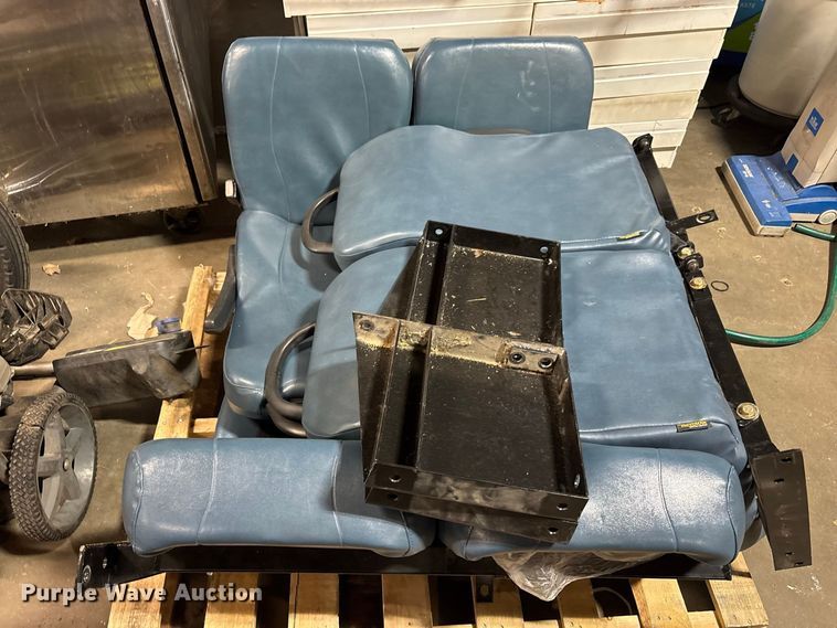 image for item FK2150 2005 Ford E450 shuttle bus