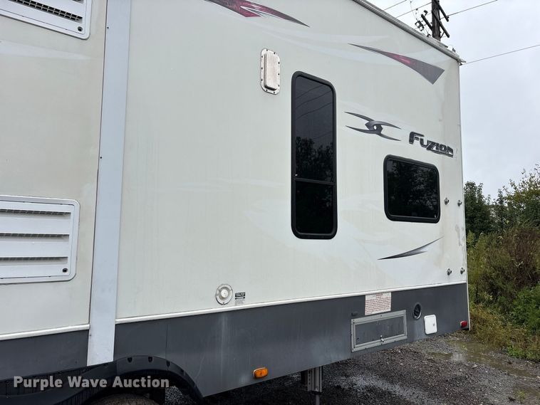 2009 Keystone FUSION