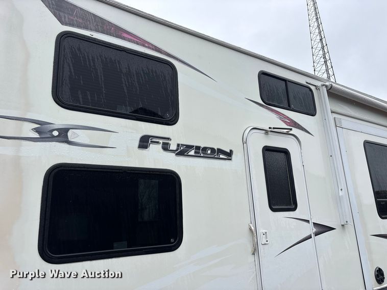 2009 Keystone FUSION