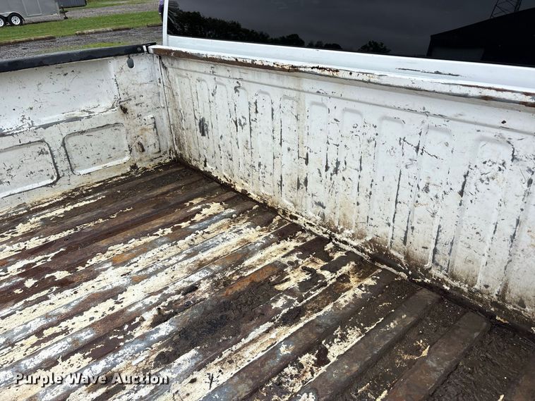 image for item FK2154 2007 GMC Sierra 3500 Crew Cab pickup truck