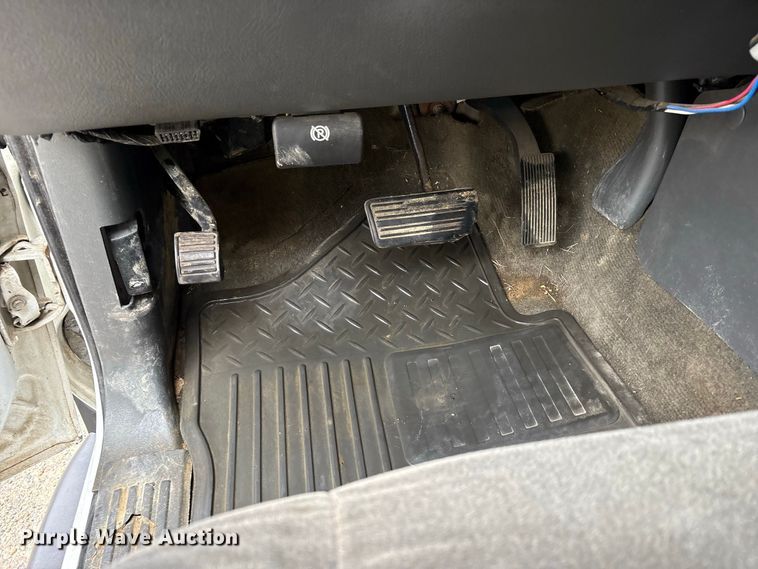 image for item FK2154 2007 GMC Sierra 3500 Crew Cab pickup truck
