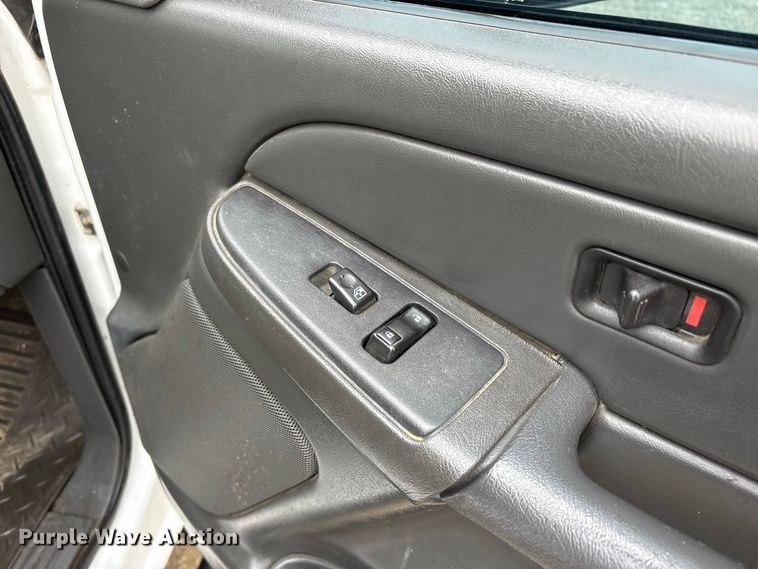image for item FK2154 2007 GMC Sierra 3500 Crew Cab pickup truck