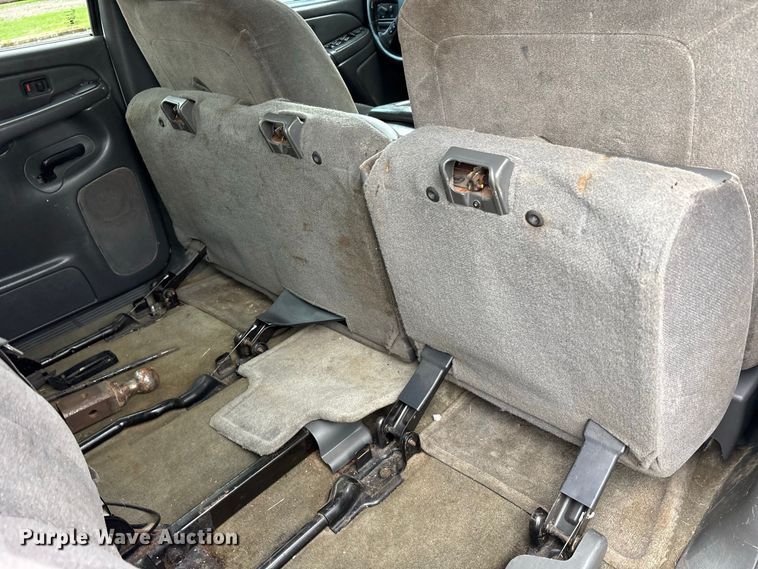 image for item FK2154 2007 GMC Sierra 3500 Crew Cab pickup truck