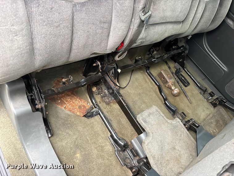 image for item FK2154 2007 GMC Sierra 3500 Crew Cab pickup truck