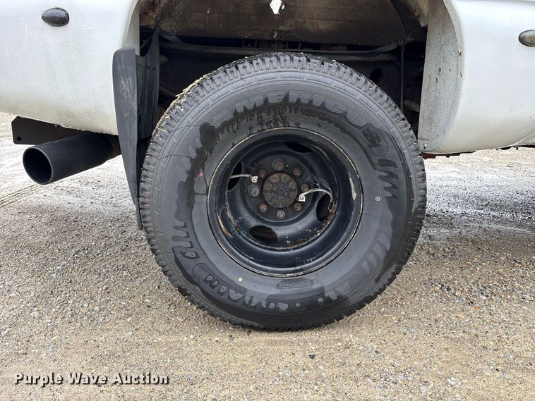 image for item FK2154 2007 GMC Sierra 3500 Crew Cab pickup truck