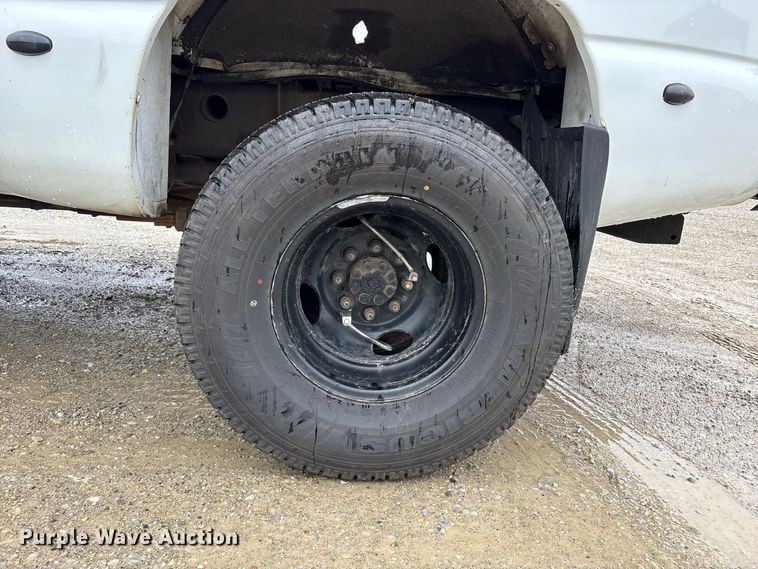 image for item FK2154 2007 GMC Sierra 3500 Crew Cab pickup truck