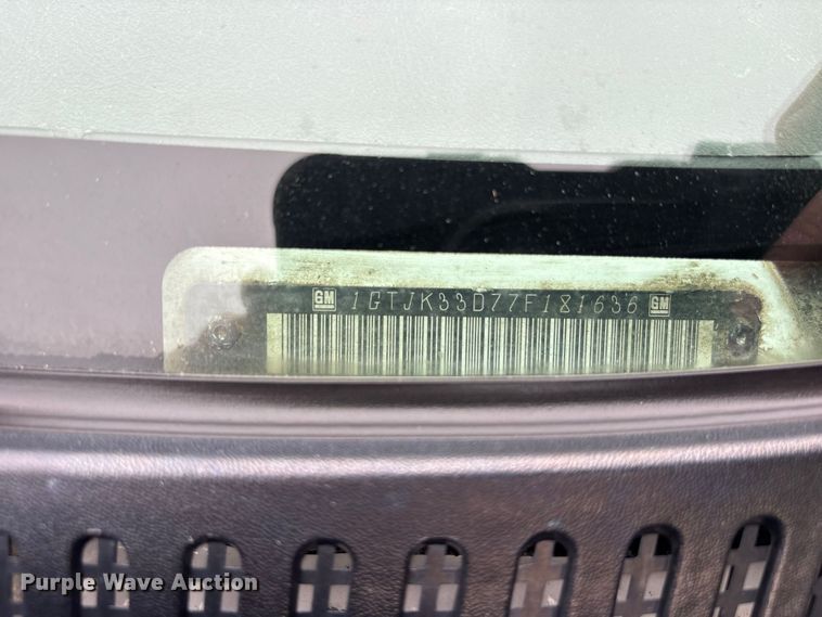 image for item FK2154 2007 GMC Sierra 3500 Crew Cab pickup truck