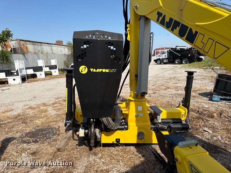 image for item FK3430 2021 Hyva HYLIV-LC120K  articulating knuckle boom crane