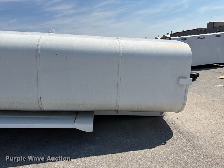 image for item FK3432 truck water tank bed