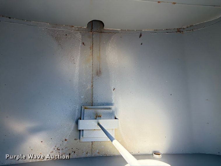 image for item FK3432 truck water tank bed