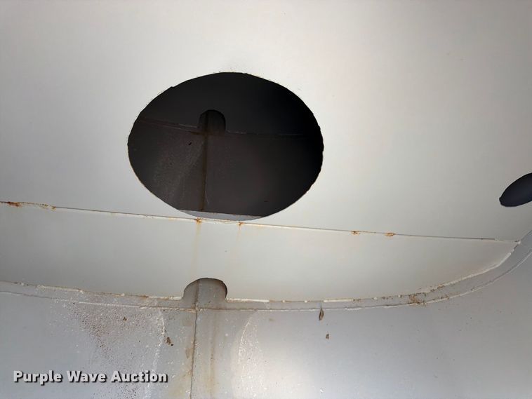 image for item FK3432 truck water tank bed