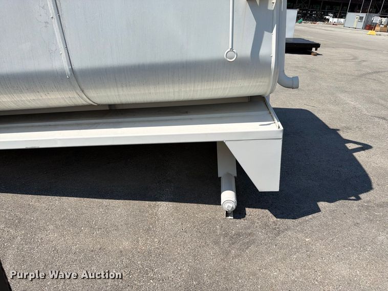 image for item FK3432 truck water tank bed