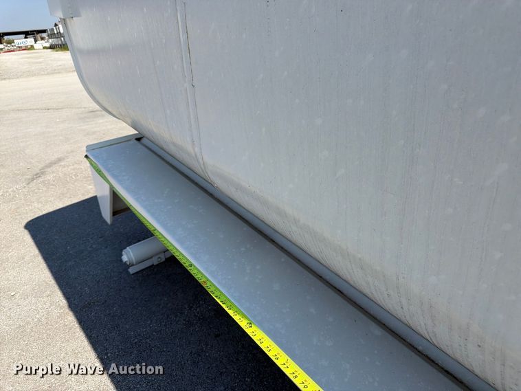 image for item FK3432 truck water tank bed