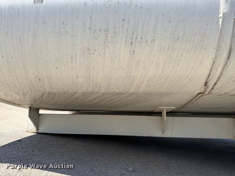 image for item FK3432 truck water tank bed