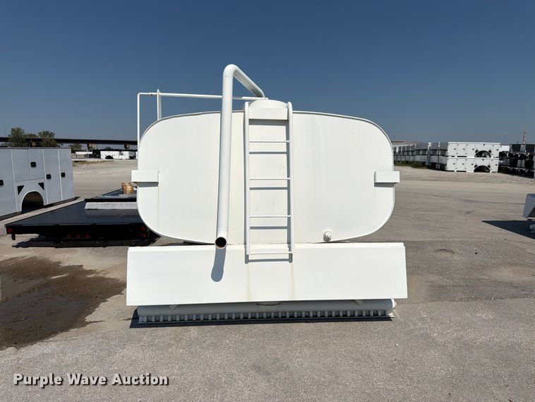 image for item FK3433 truck water tank bed
