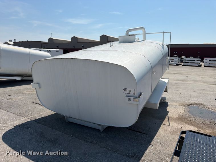 image for item FK3433 truck water tank bed