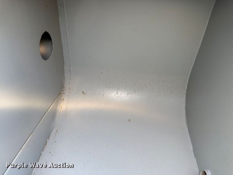 image for item FK3433 truck water tank bed