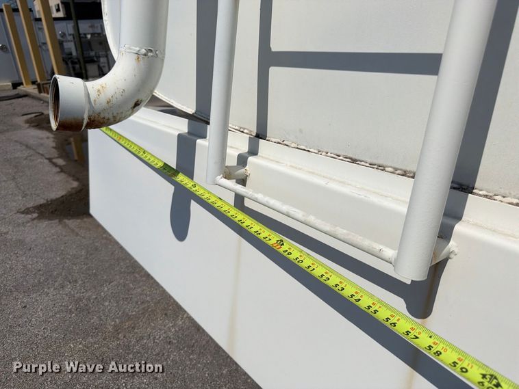 image for item FK3433 truck water tank bed