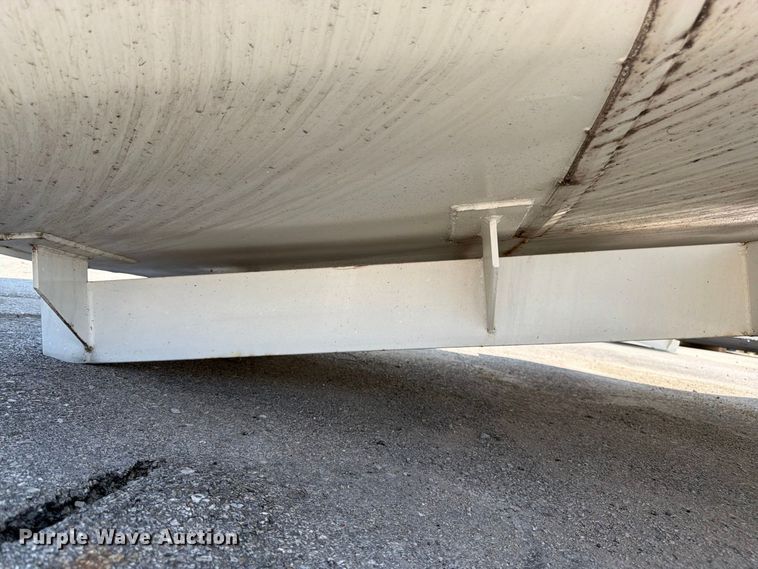 image for item FK3433 truck water tank bed