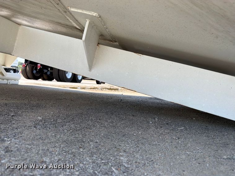 image for item FK3433 truck water tank bed