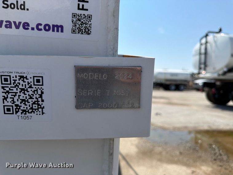 image for item FK3433 truck water tank bed