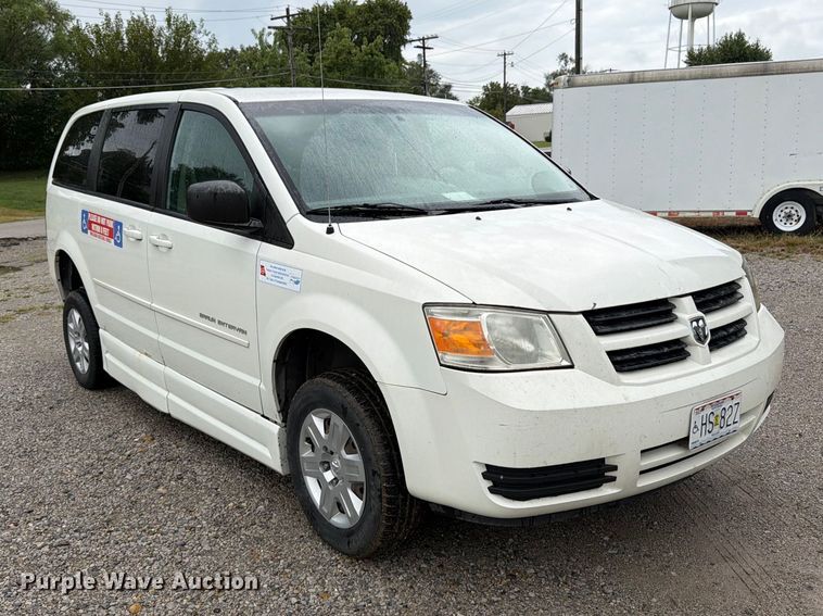 image for item FK3464 2010 Dodge Grand Caravan handicap accessible van