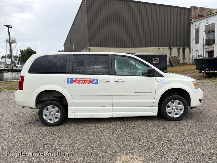 image for item FK3464 2010 Dodge Grand Caravan handicap accessible van