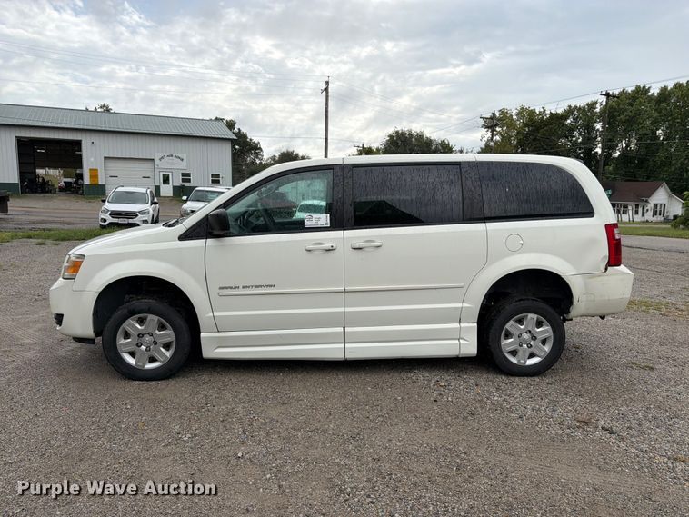 image for item FK3464 2010 Dodge Grand Caravan handicap accessible van