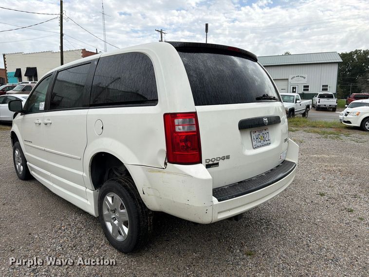 image for item FK3464 2010 Dodge Grand Caravan handicap accessible van