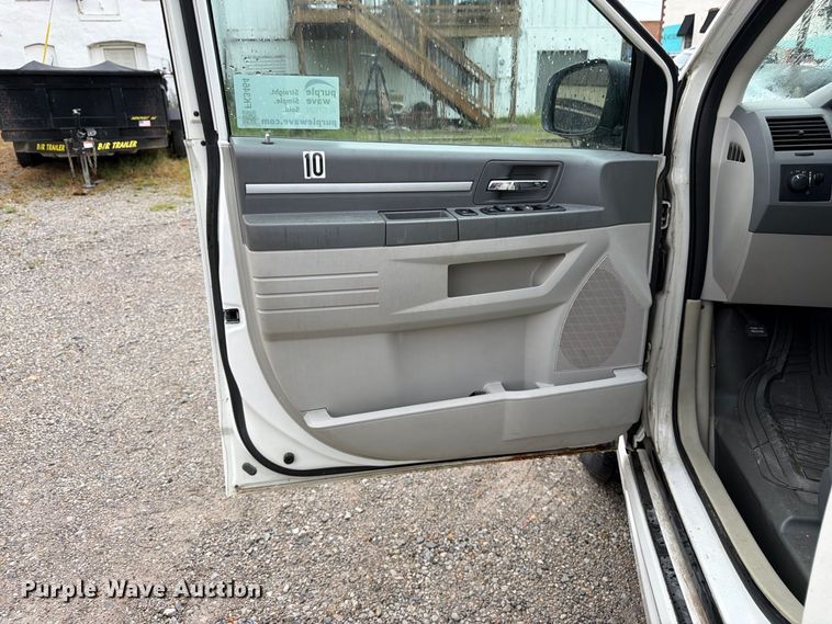 image for item FK3464 2010 Dodge Grand Caravan handicap accessible van