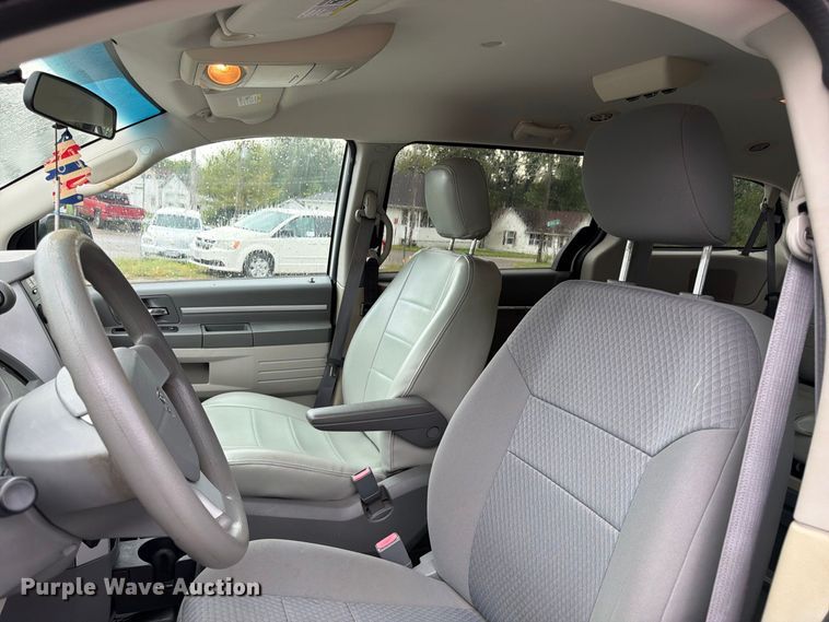 image for item FK3464 2010 Dodge Grand Caravan handicap accessible van