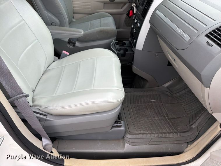 image for item FK3464 2010 Dodge Grand Caravan handicap accessible van